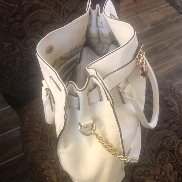 SOLD SOLD Michael Kors white Hamilton bag - Picture 3 of 11